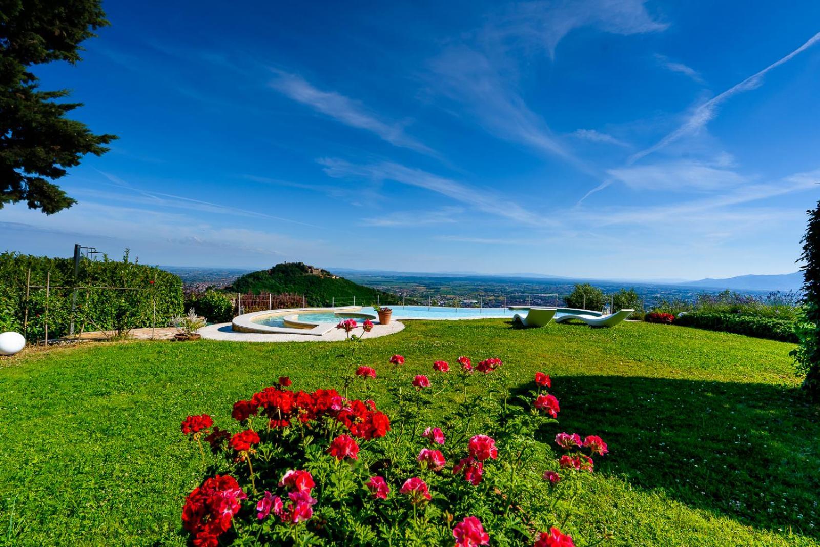 Casa Loretta, Your Luxurious Getaway With Stunning Views Nievole Exterior foto